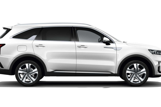Kia Sorento Plug-in Hybrid or similar | Automatic | 4×4