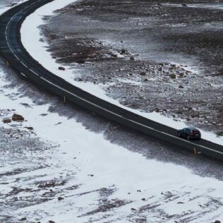4×4 Rental in Iceland: Winter Driving (2026)