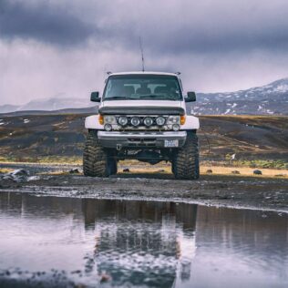 F-Roads on a Budget: How to Experience the Highlands Without Booking a Super Jeep Tour