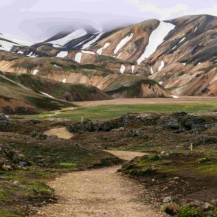 Top 7 Iceland Attractions You Can Only Reach with a 4×4