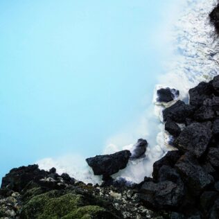 How to Get to the Blue Lagoon by Car (From KEF Airport & Reykjavik)